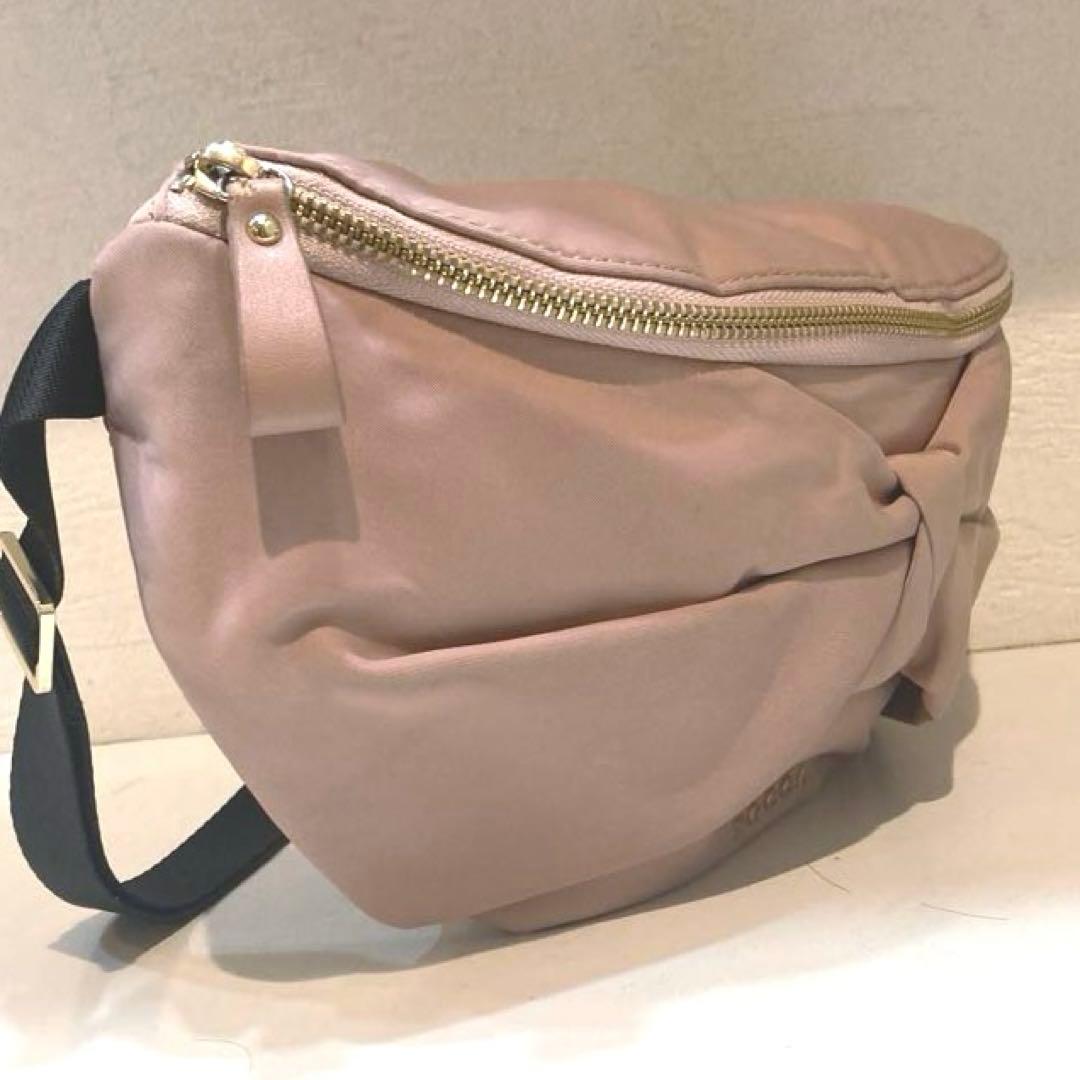 【美品】TOCCA 撥水　RIBBON KNOT BODY BAG ボディバッグ