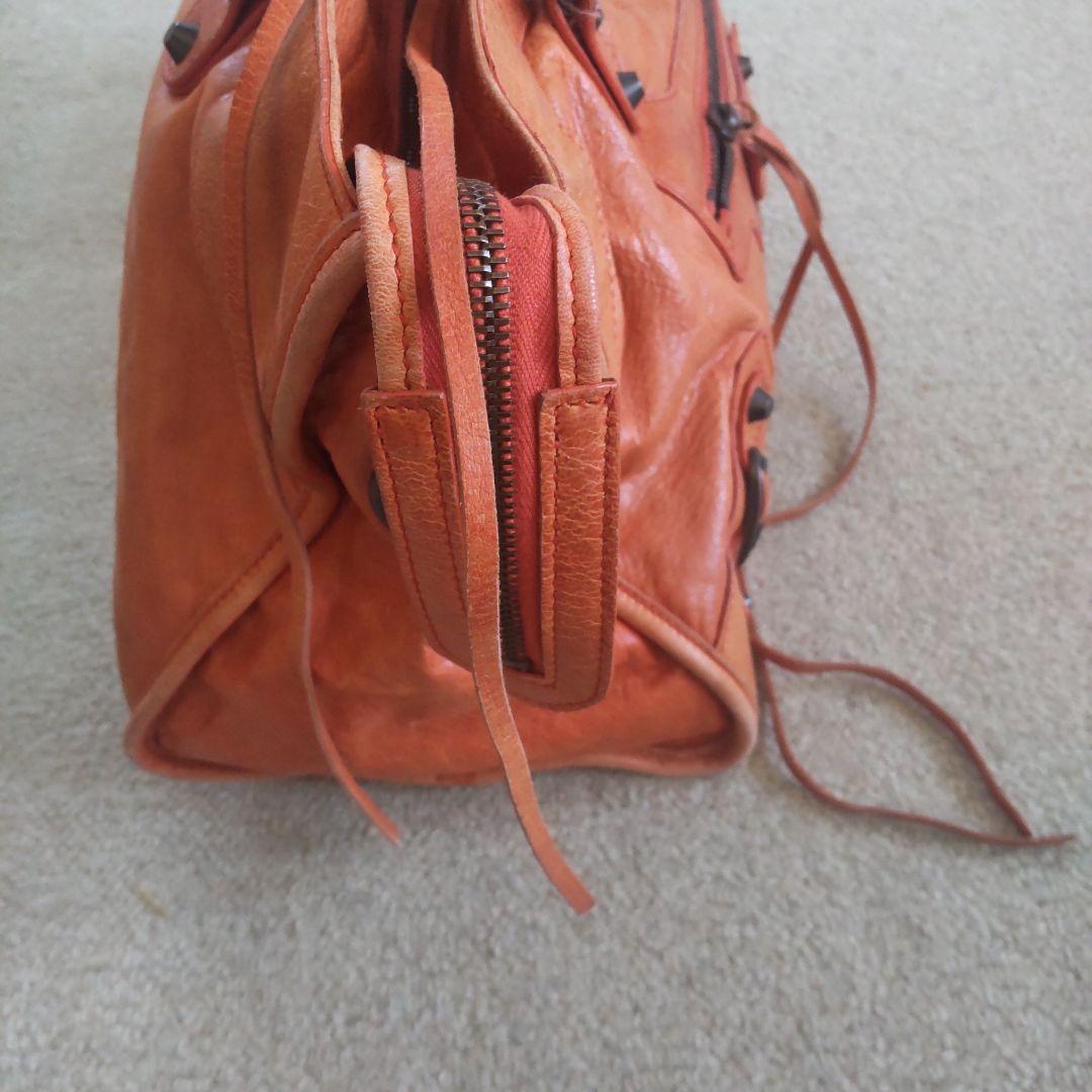 バレンシアガ　レザー ハンドバッグ　ブラウン系