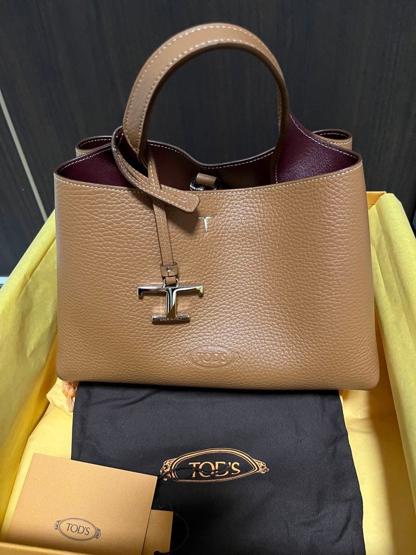 ayuです　トッズ　レザーバッグ　マイクロ