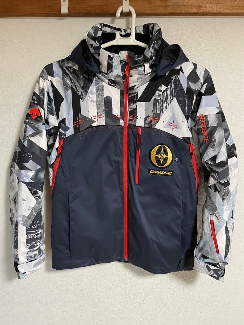 【正月価格】オガサカ　デサント　スキーウェア
