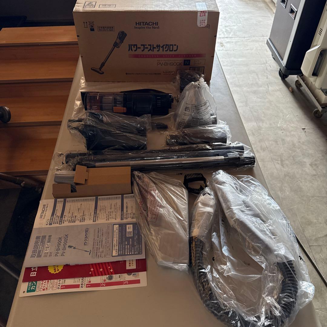 未使用HITACHIコードレス掃除機PV-BH900Kパワーブーストサイクロン