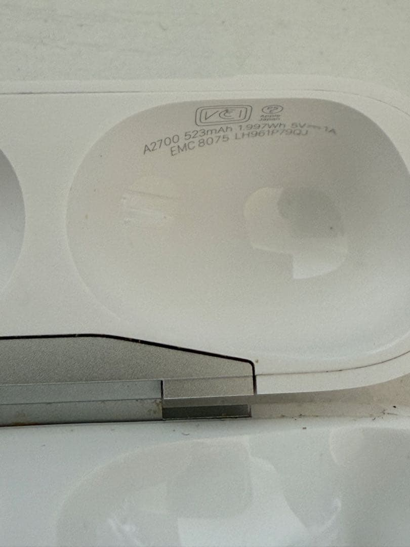 純正　AirPods pro 第2世代　本体