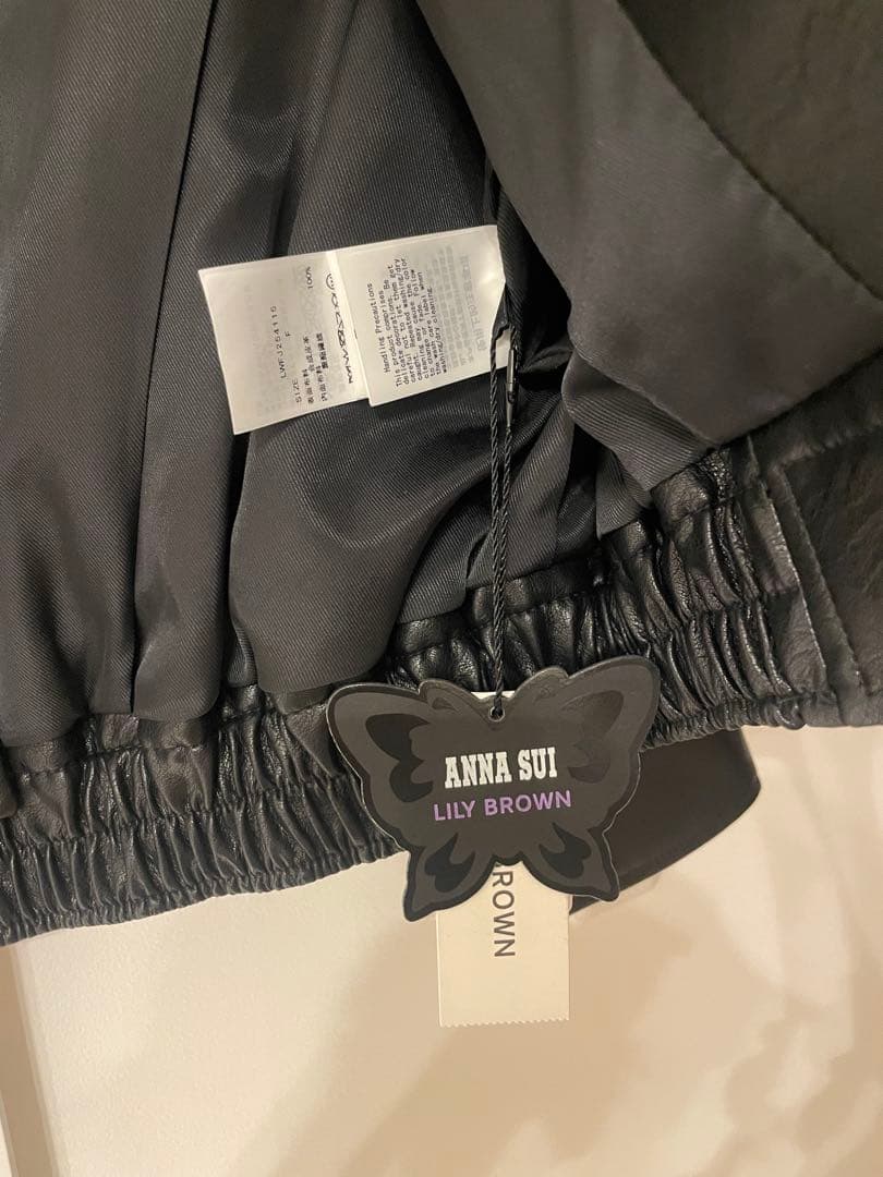 【LILY BROWN ×ANNA SUI】バタフライスタッズブルゾン　ブラック
