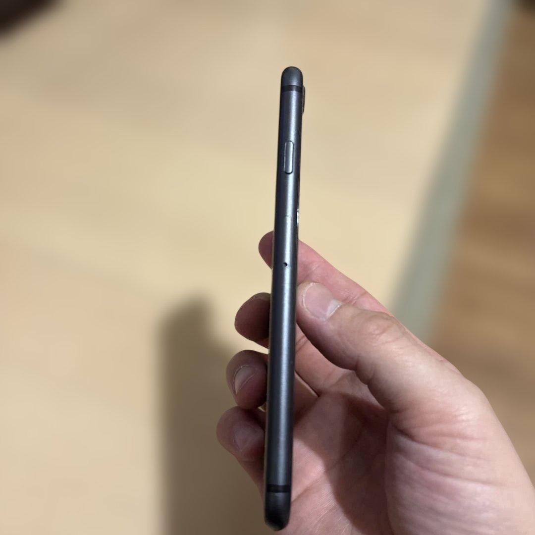 ■箱あり｜SIMフリー■ iPhone8 ブラック 64G