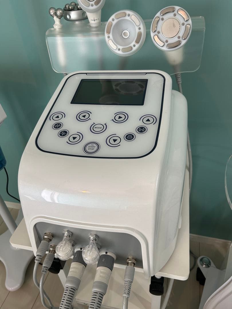 スリムフェイスカッター　ドクタービゼア