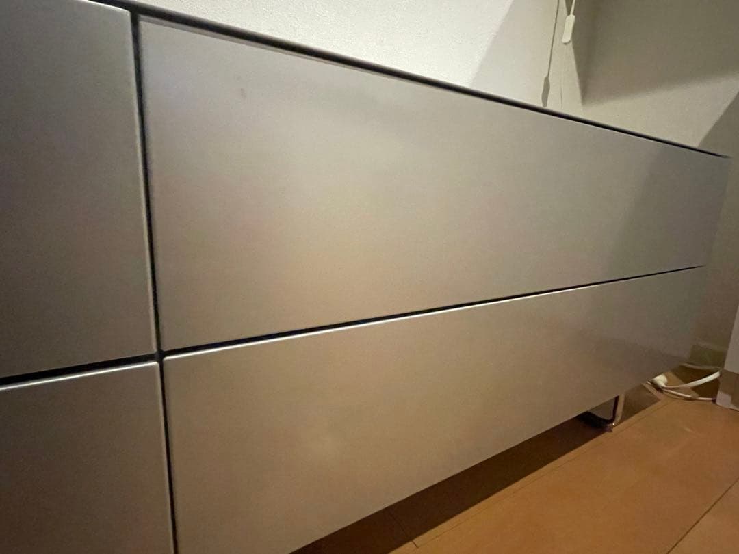 カッシーナイクスシー　Cassina LOTUS シアターボード