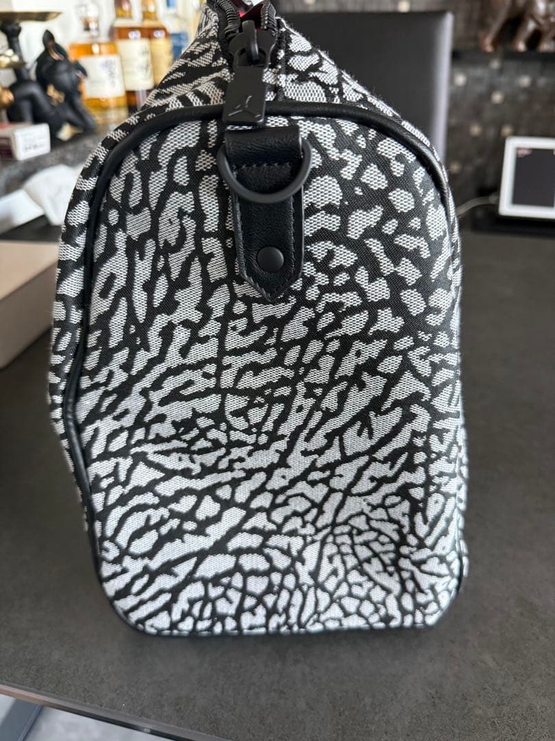 【新品未使用】NIKE エアジョーダン　ボストン　25L