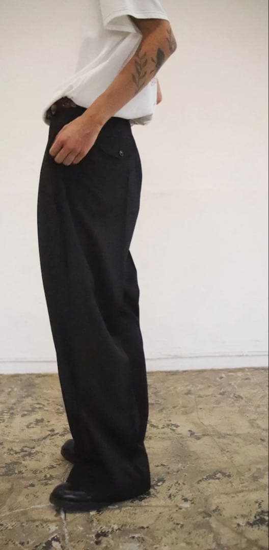 パンツ KHOKI 25AW Tuck-detail pants size 4