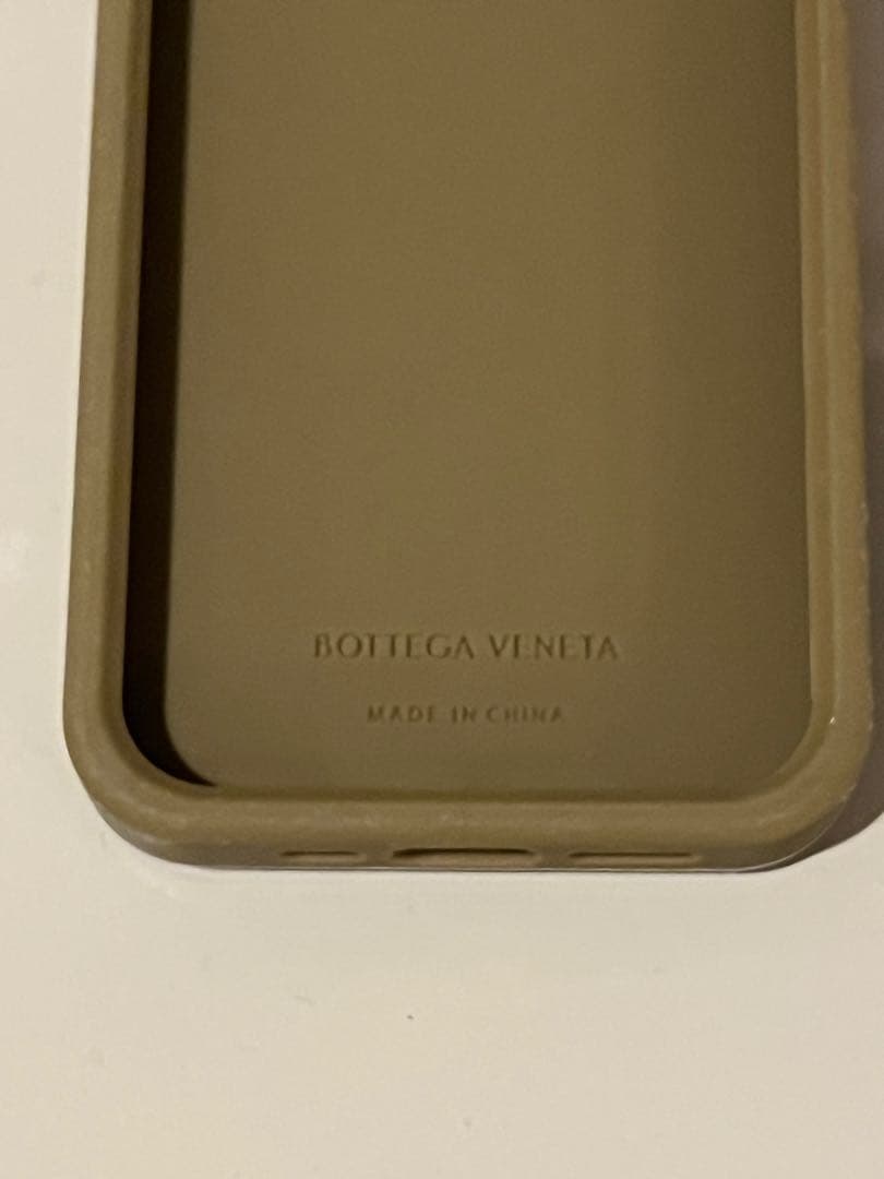 新品未使用　ボッテガヴェネタ　iPhone14pro 　BOTTEGA シリコン