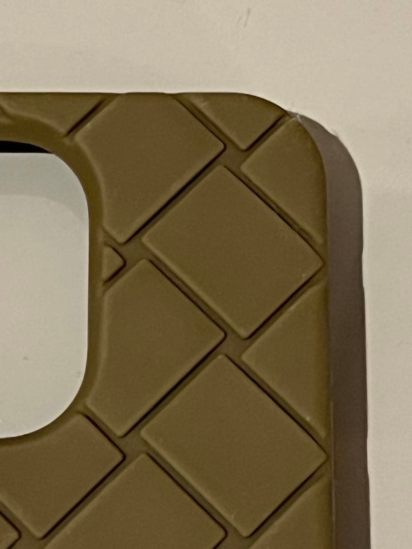 新品未使用　ボッテガヴェネタ　iPhone14pro 　BOTTEGA シリコン