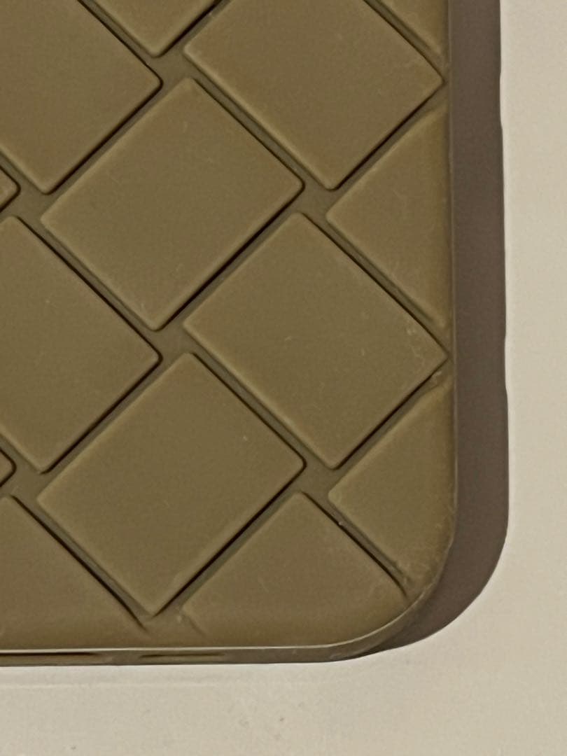 新品未使用　ボッテガヴェネタ　iPhone14pro 　BOTTEGA シリコン