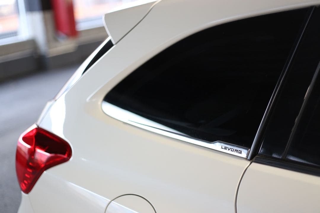 【超希少】EUスバル純正 VMレヴォーグ ウィンドウモール