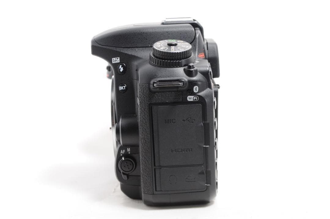 ショット少なめ❤️ Nikon D7500❤️ Wi-Fi&4K動画❤️一眼レフ