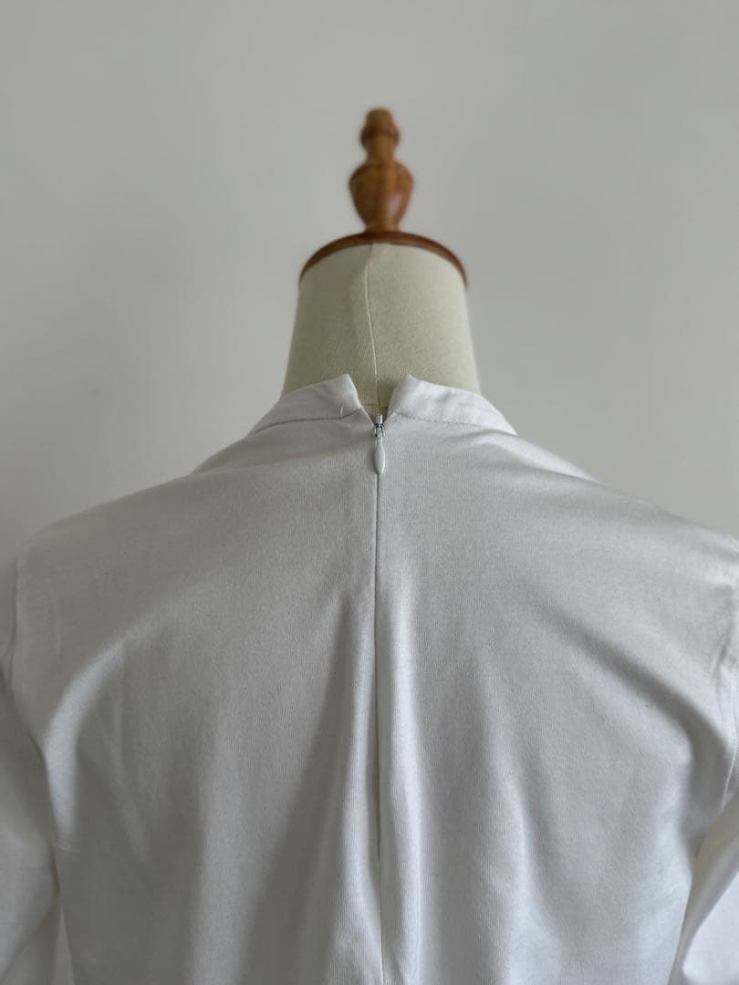 deres デレス first class Tシャツ 半袖 白