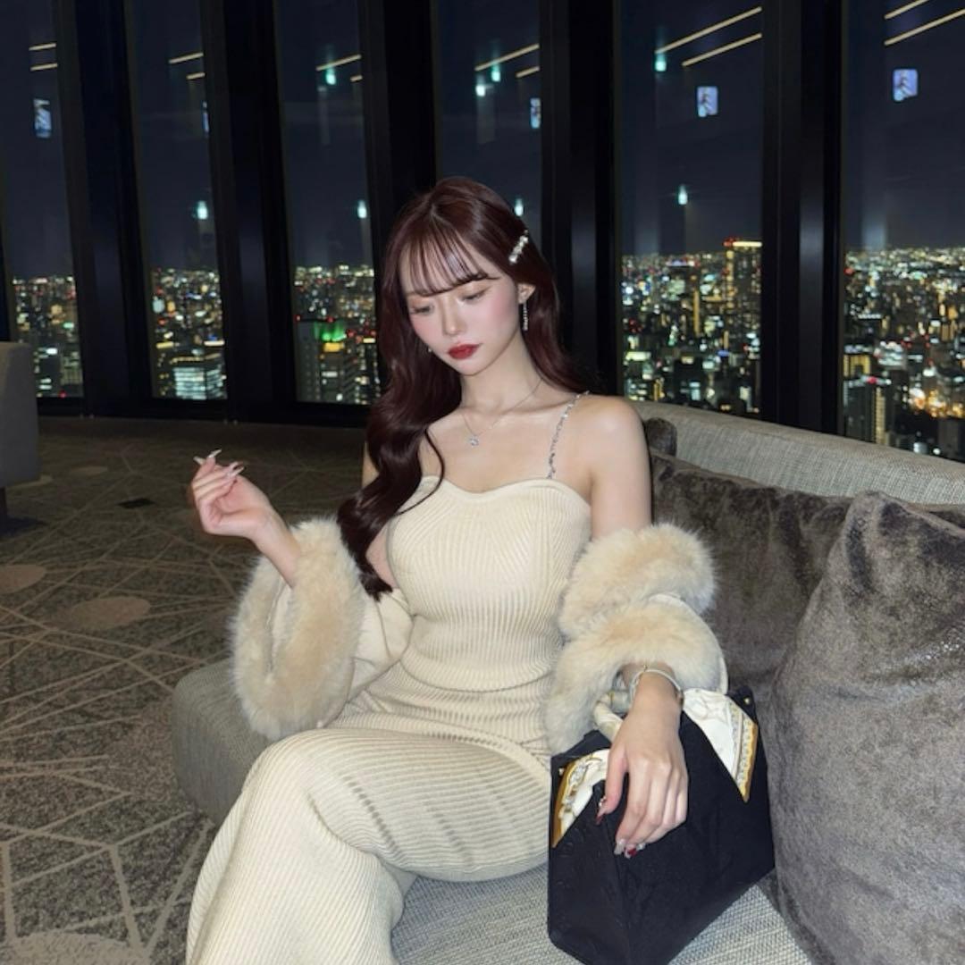 【即日発送】elmyu ファーポンチョカーデ×チェーンワンピset パーティー白