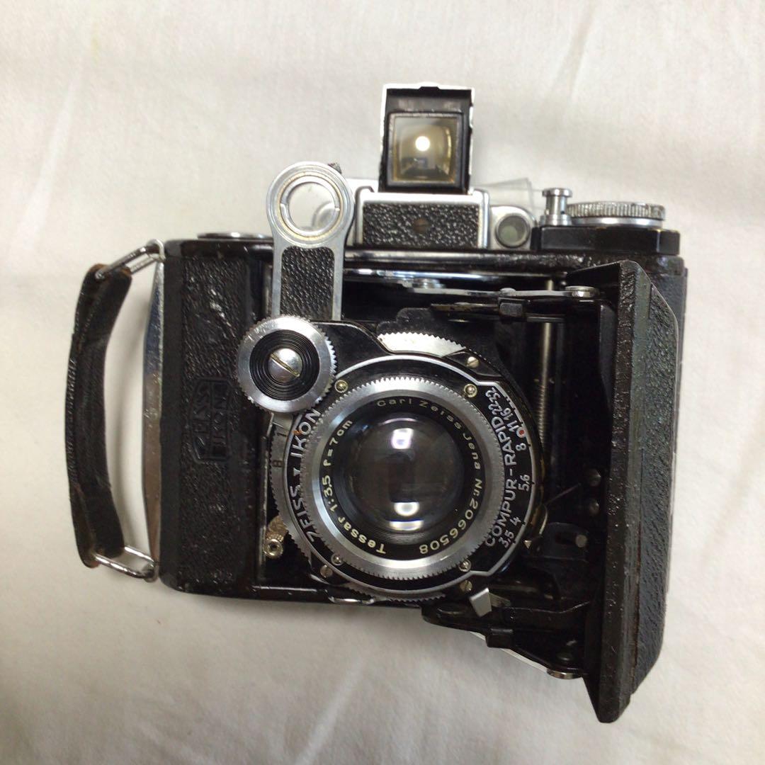 ZEISSスーパーセミ・イコンタ(後期)美品