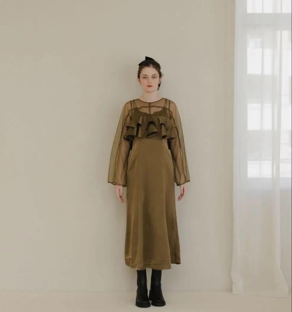 pinue オケージョンドレス