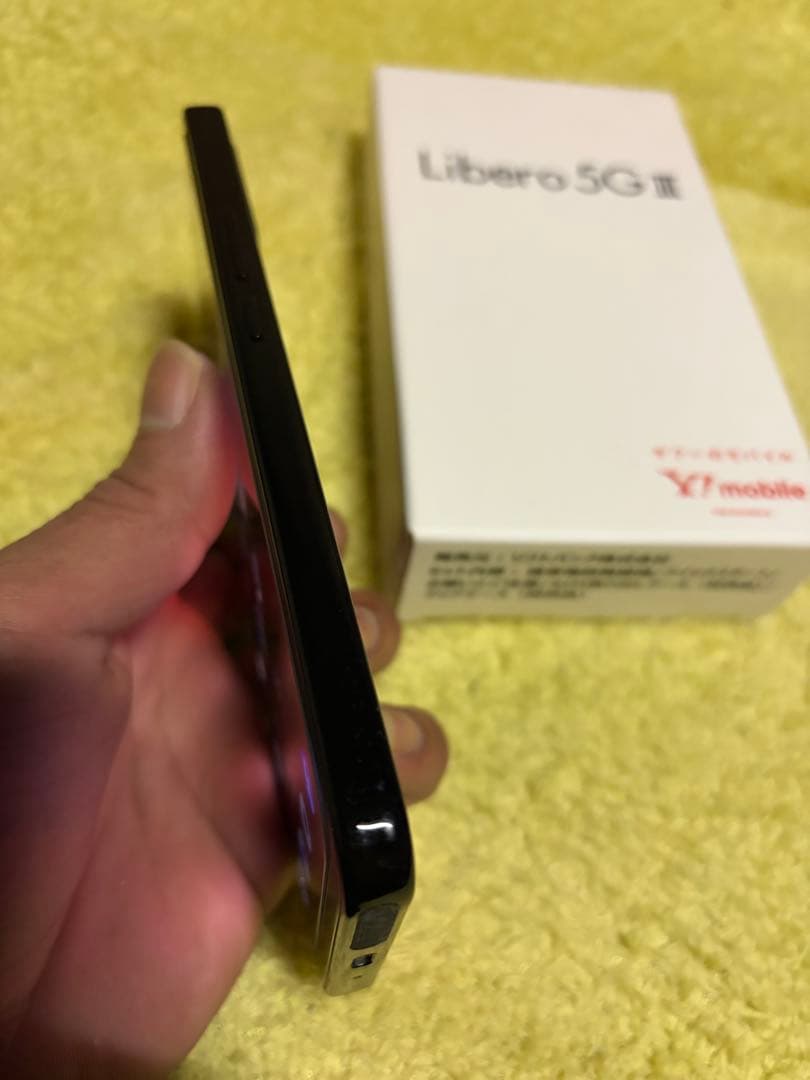 スマートフォン本体 Libero 5G III A202ZT 4/64GB