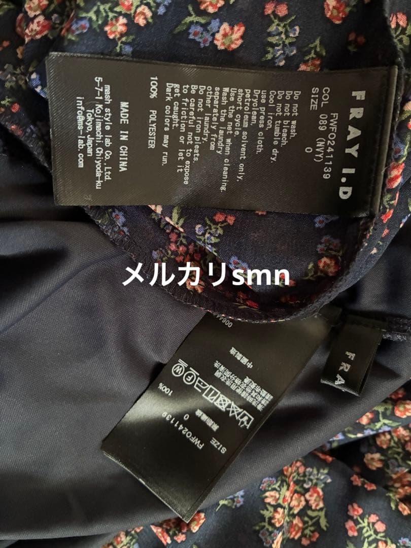 新品　fray i.d プリーツデザインシフォンプリントワンピース　ネイビー 0