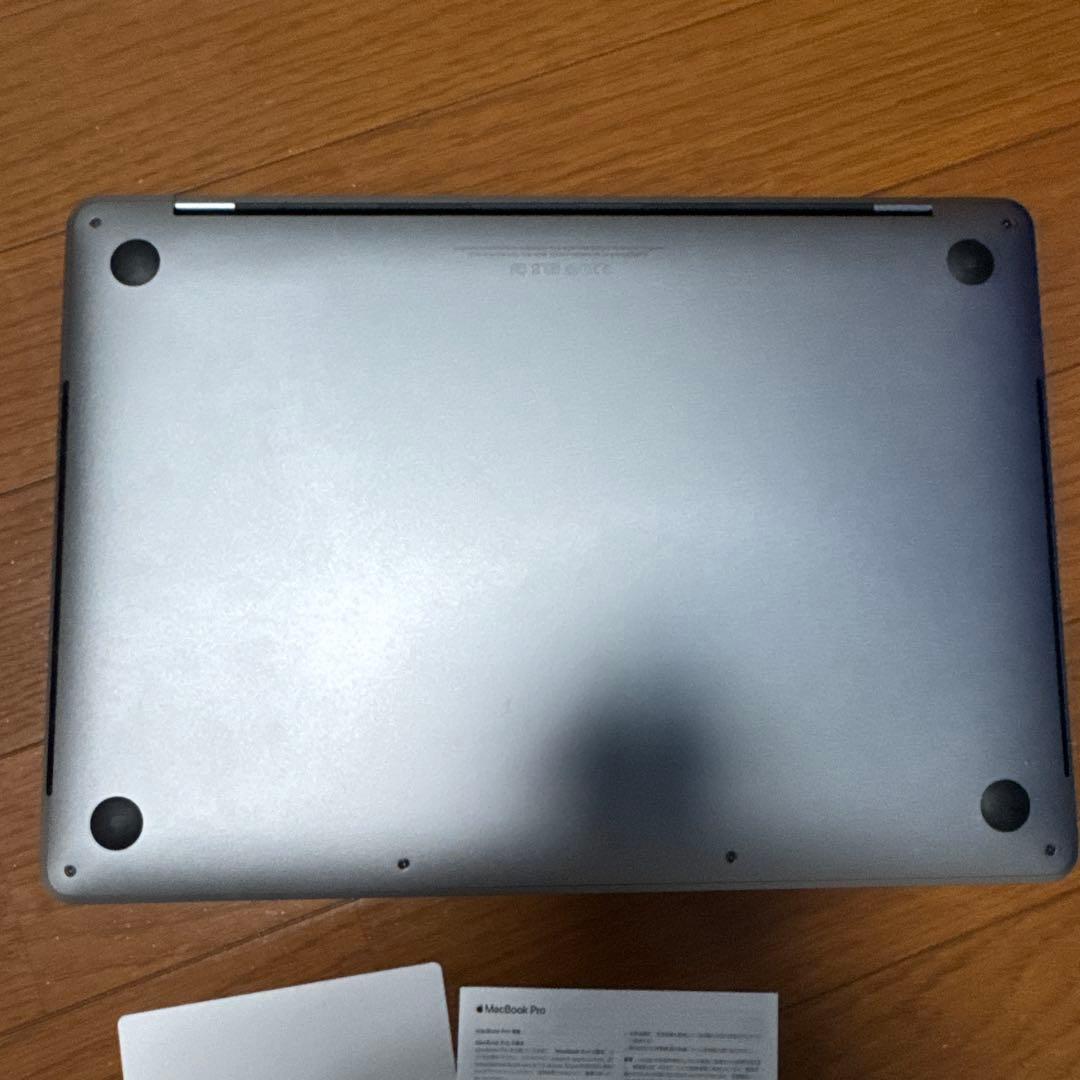 バ*リ様 Apple MacBook Pro スペースグレー 本体