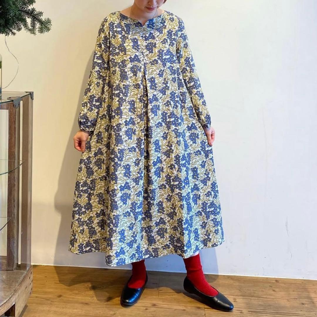 【週末限定値下】yuni suisen 花柄　Aライン　ワンピース