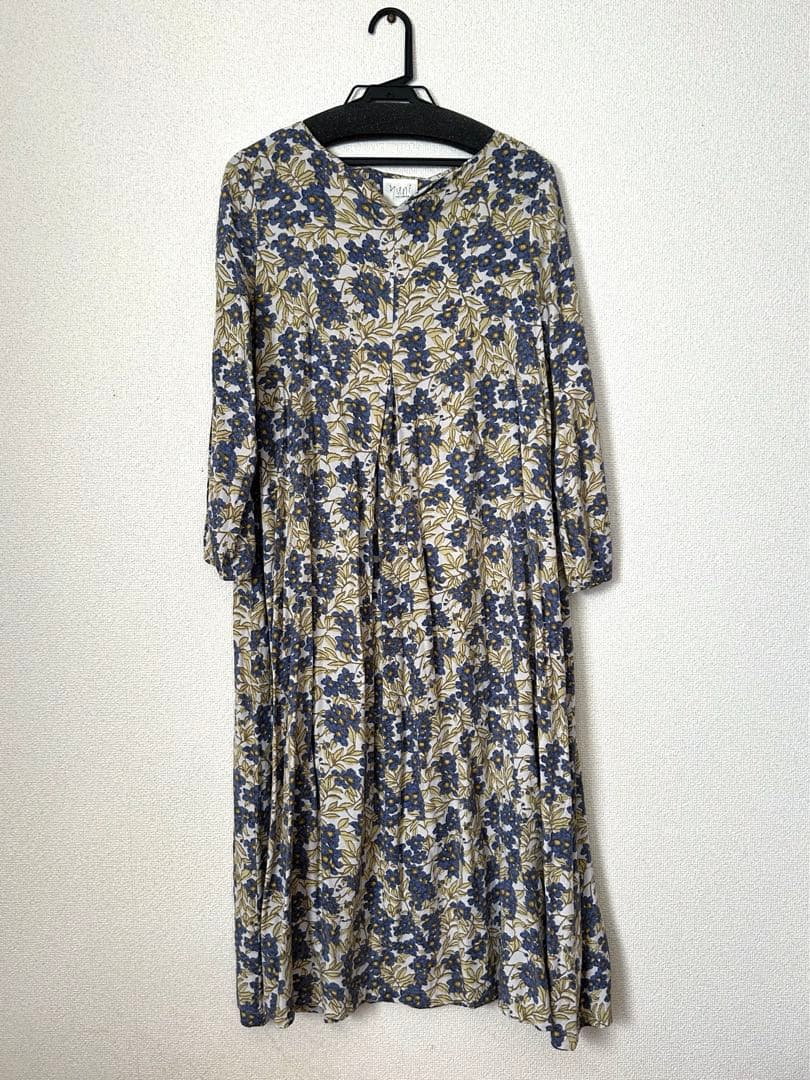 【週末限定値下】yuni suisen 花柄　Aライン　ワンピース