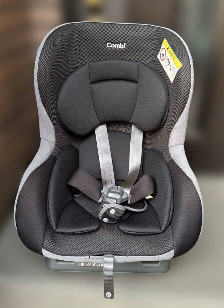 Combi チャイルドシート　ウィゴー　LYF-375