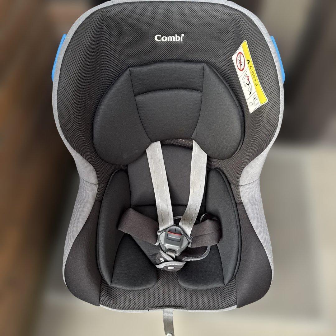 Combi チャイルドシート　ウィゴー　LYF-375
