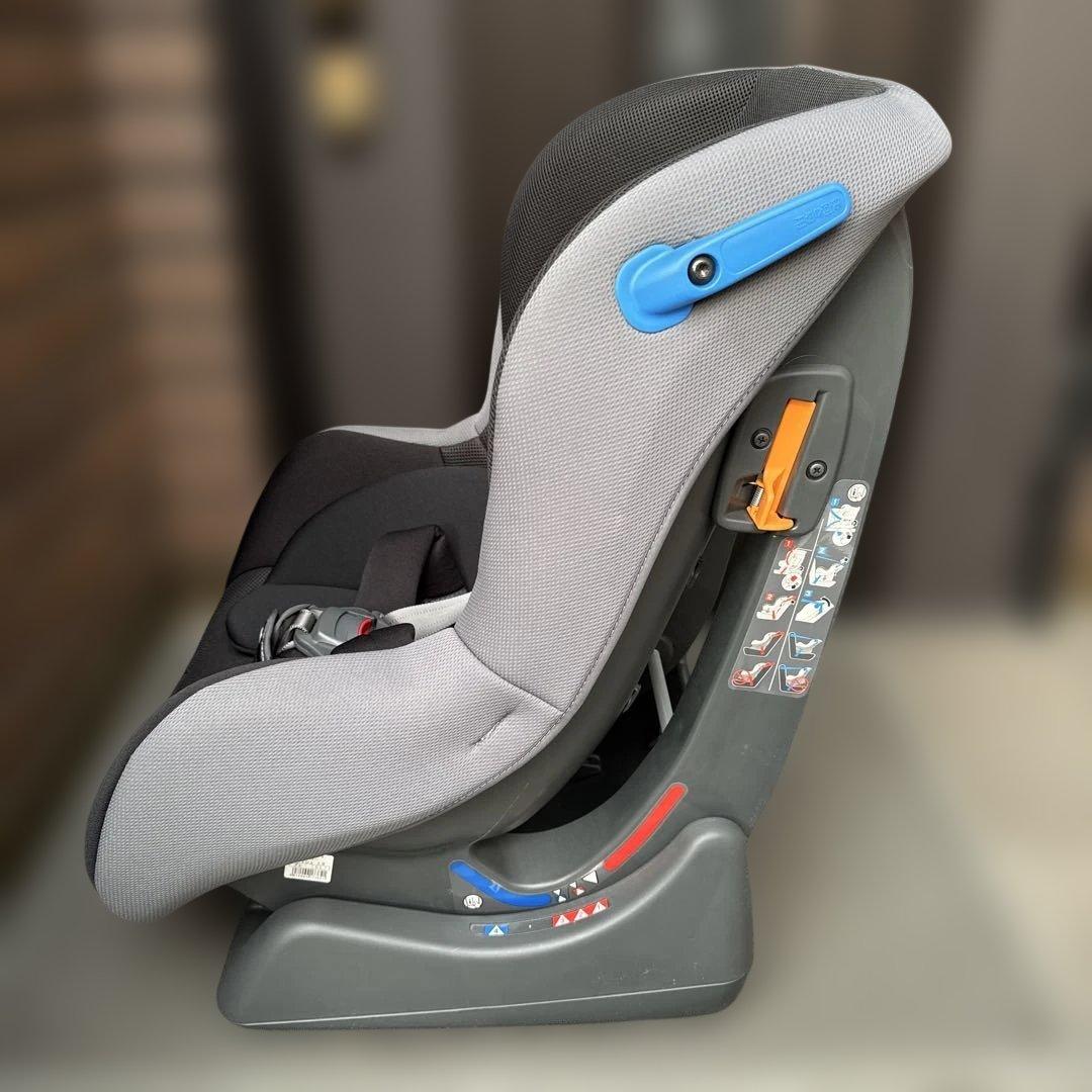 Combi チャイルドシート　ウィゴー　LYF-375