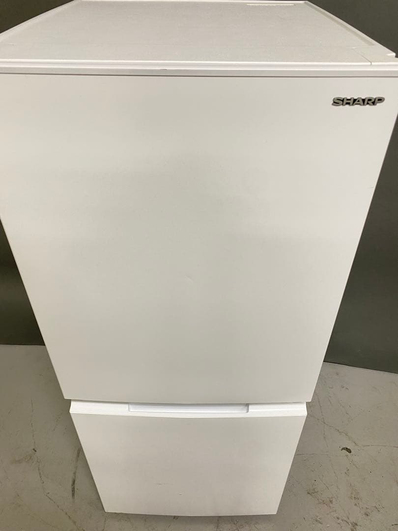SHARP 冷蔵庫 美品　保証込み　152L 23年製 動作確認済み　コンパクト