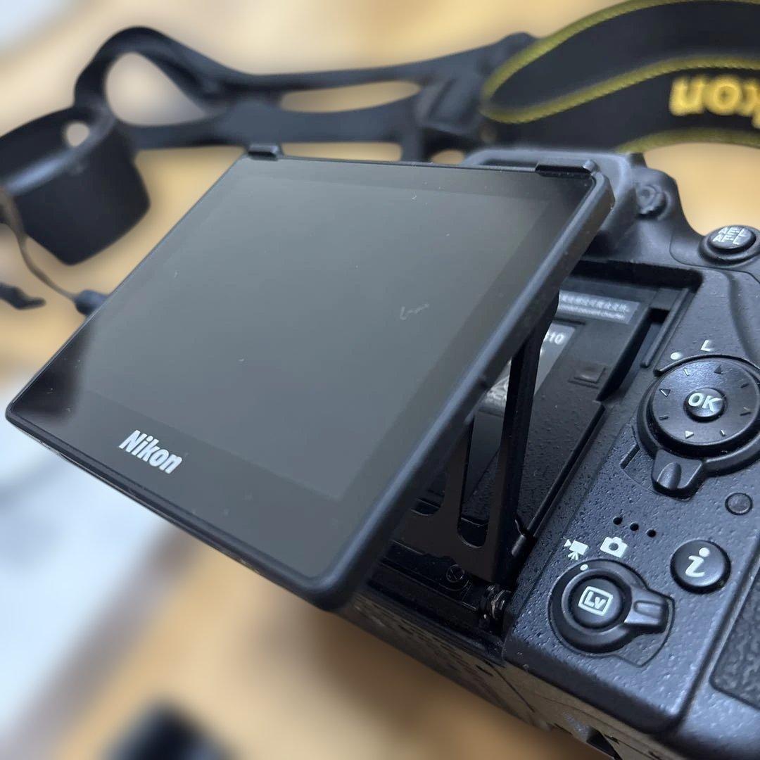 Nikon D7500 ボディ　デジタルカメラ