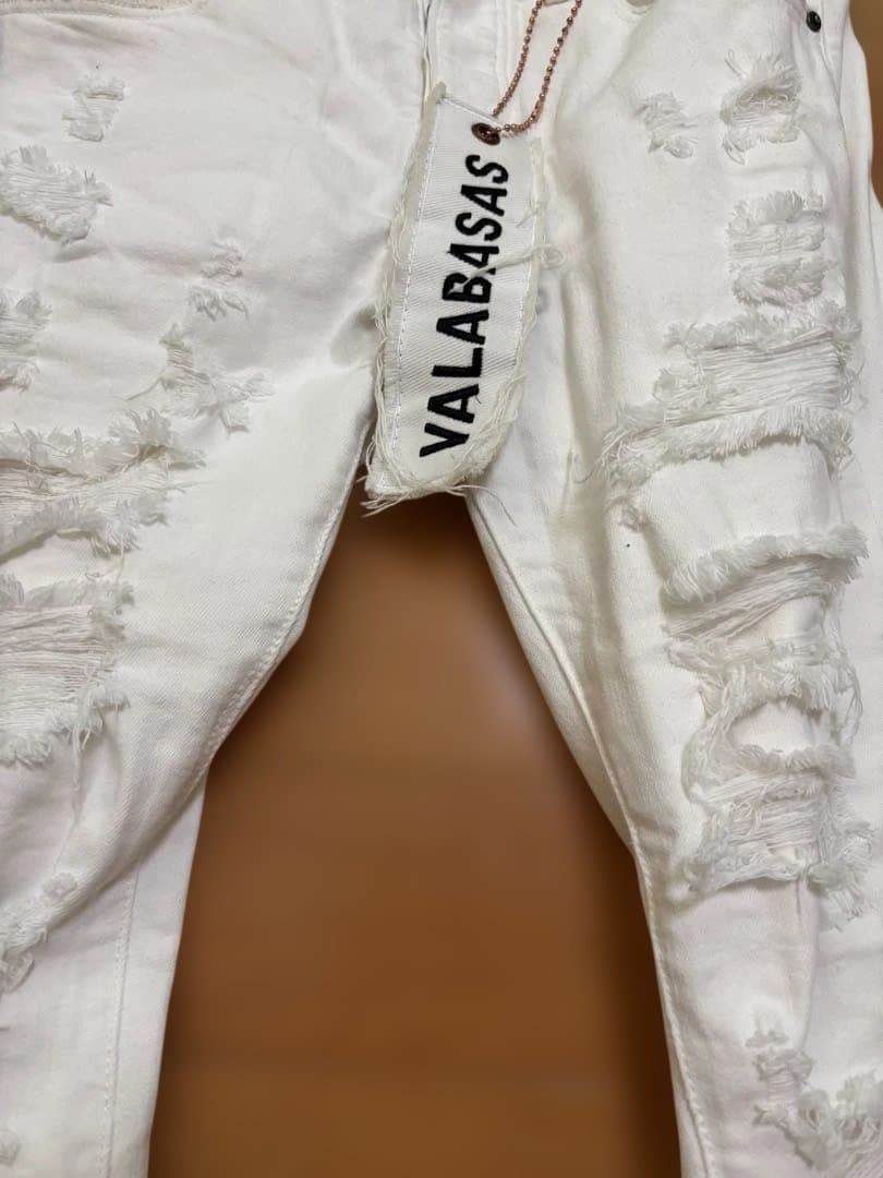 VALABASASホワイト ダメージデニムパンツ