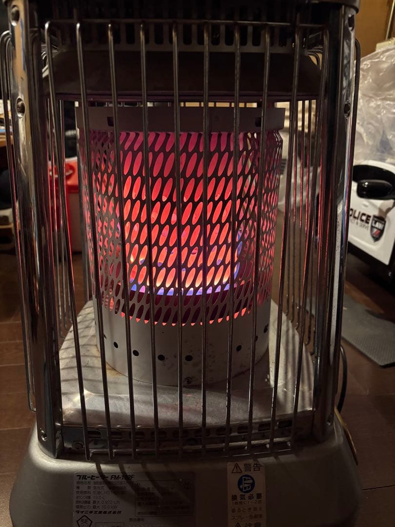 ダイニチブルーヒーター　FM-102F 石油ファンヒーター　（送料込み）