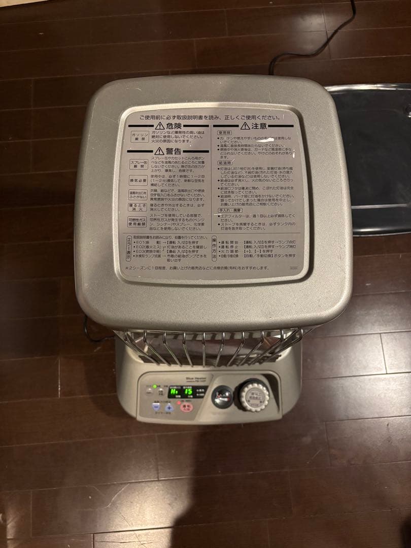 ダイニチブルーヒーター　FM-102F 石油ファンヒーター　（送料込み）
