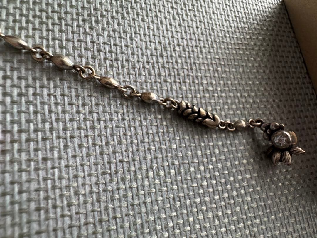 ブラッディマリーのピアス