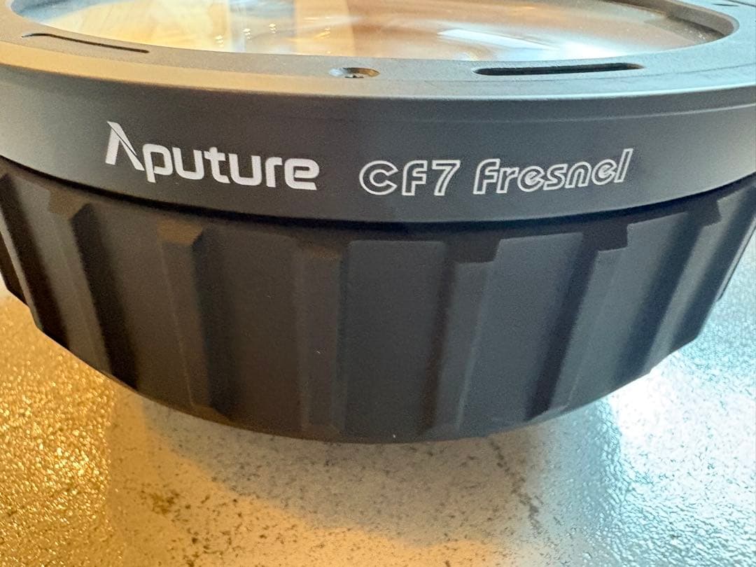 Aputure STORM 400x 専用 cf7 fresnel
