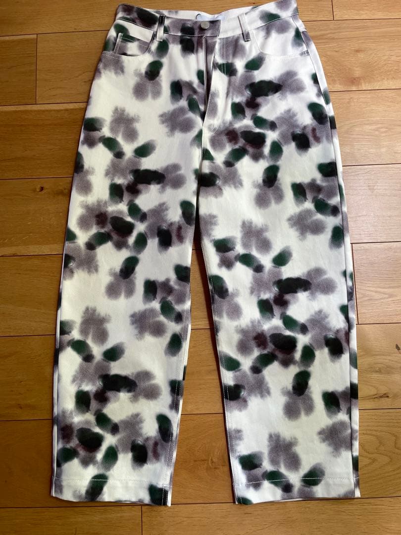 クリスチャンワイナンツ　パンツ　デニム　新品未使用　　36 タグ付