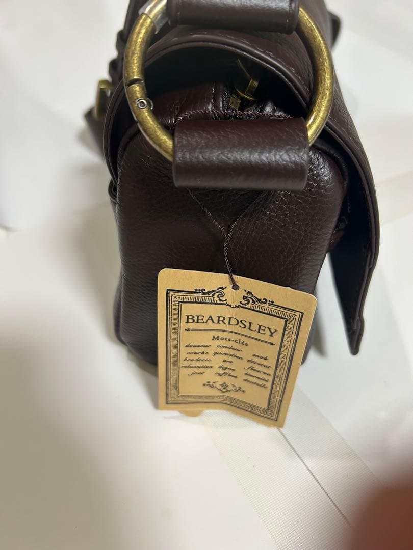 BEARDSLEY ビアズリー レザーボディバッグ　ブラウン