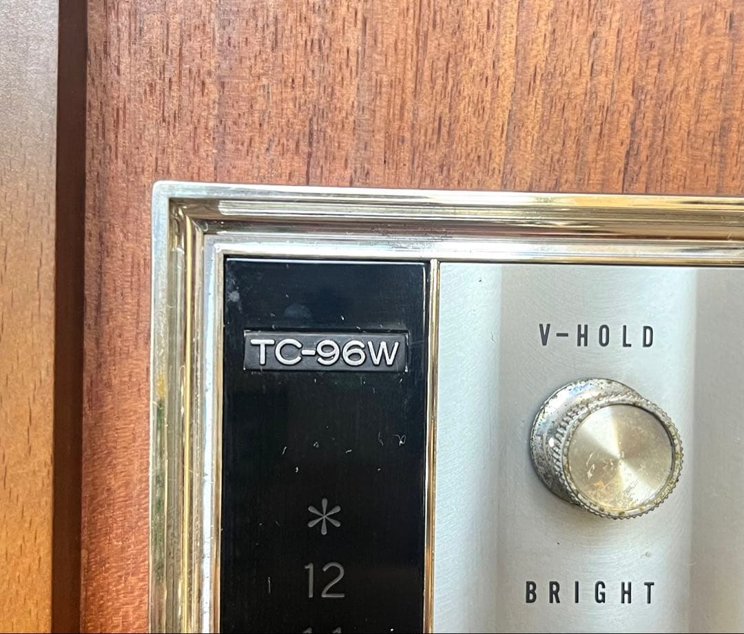 [送料無料　希少品] ナショナル　高級家具テレビ　TC-96W