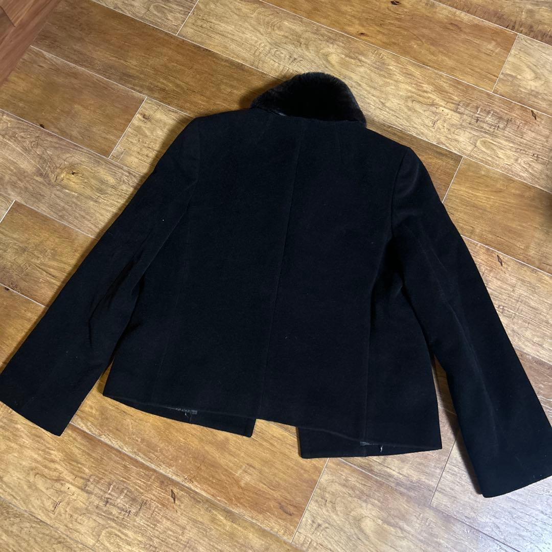 ビビアンタム　黒コート ファー襟付き