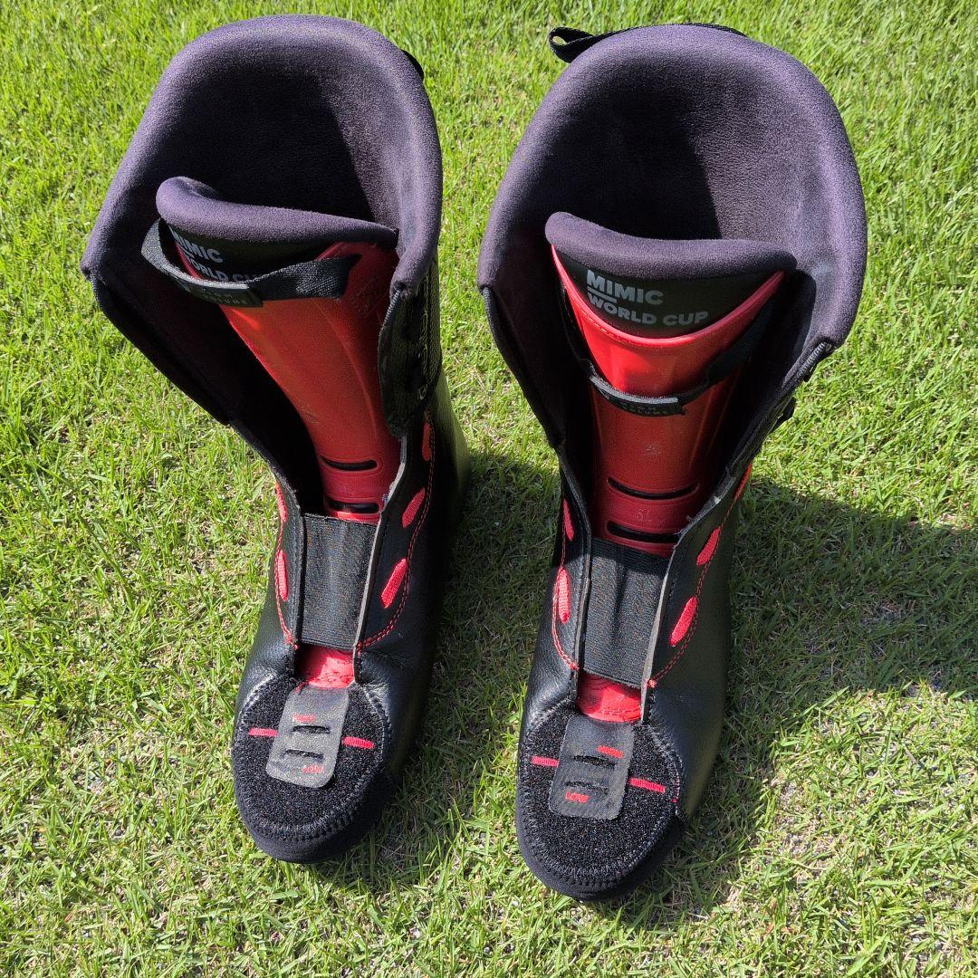 ATOMIC RRDSTRR　CS130スキーブーツ 赤