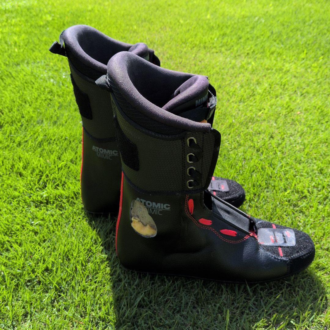 ATOMIC RRDSTRR　CS130スキーブーツ 赤
