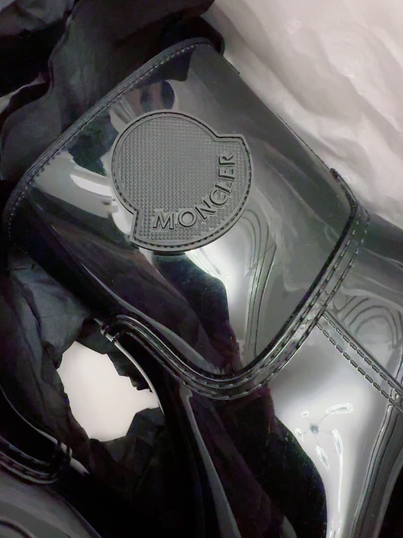 MONCLER ブラックラバーレインブーツ