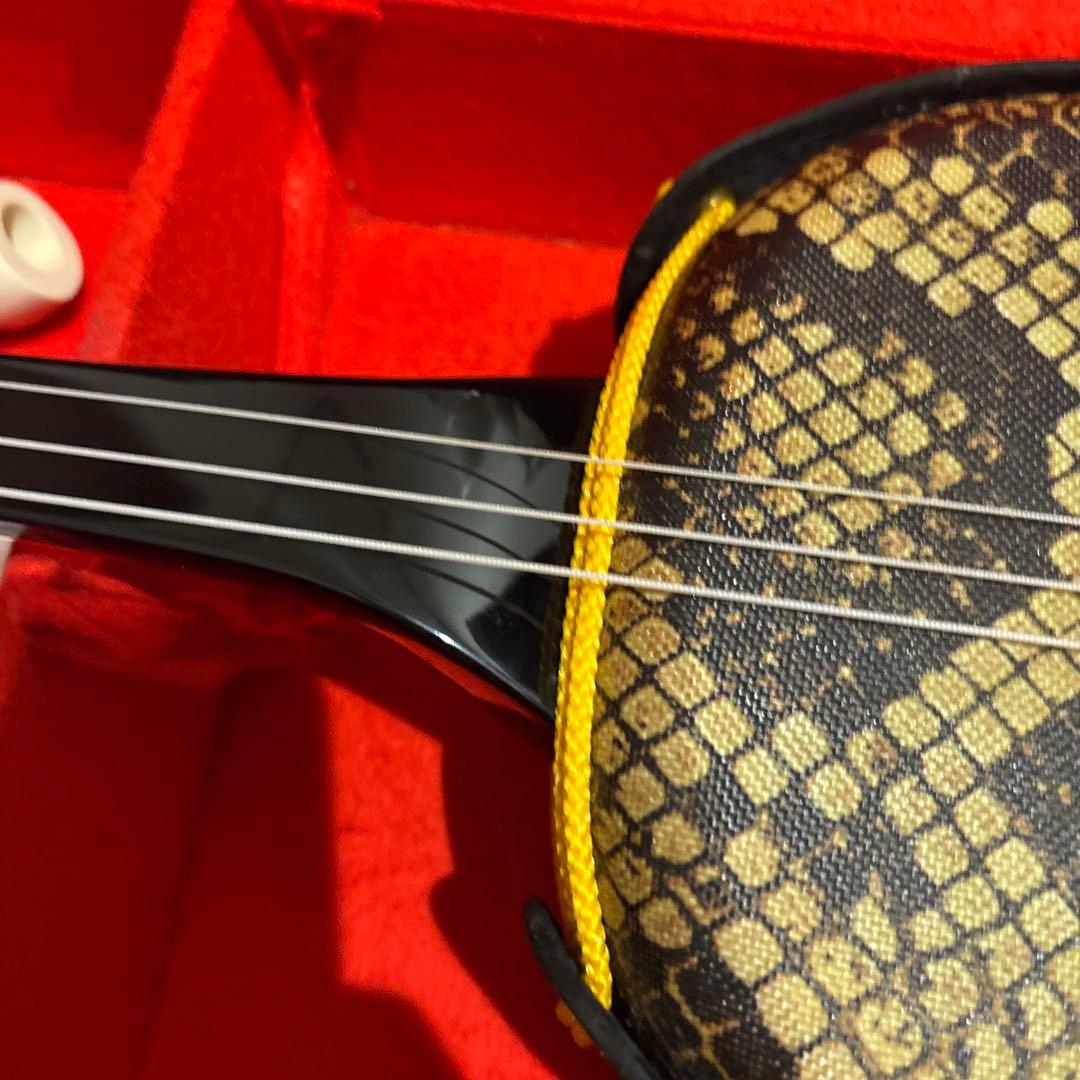 沖縄三味線　又吉　蛇革　ハードケース・鍵付