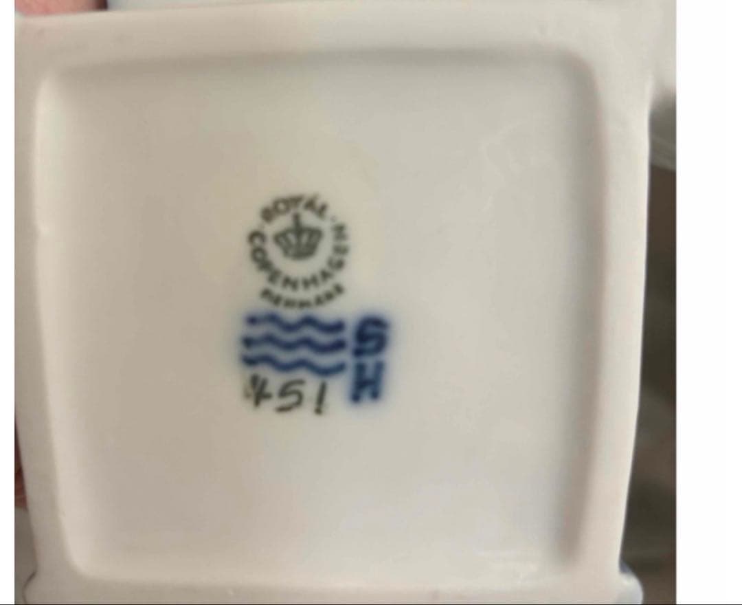 ロイヤルコペンハーゲン☆少女と犬☆新品同様