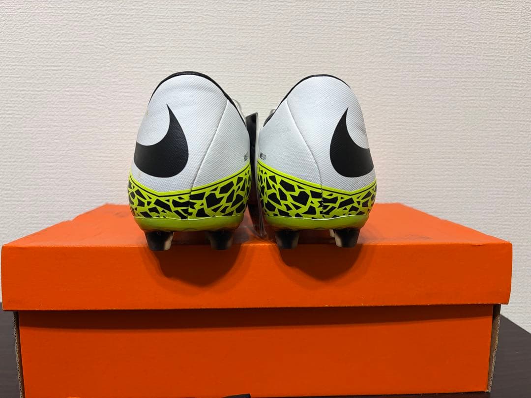 Nike サッカーシューズ ホワイト/カラフル