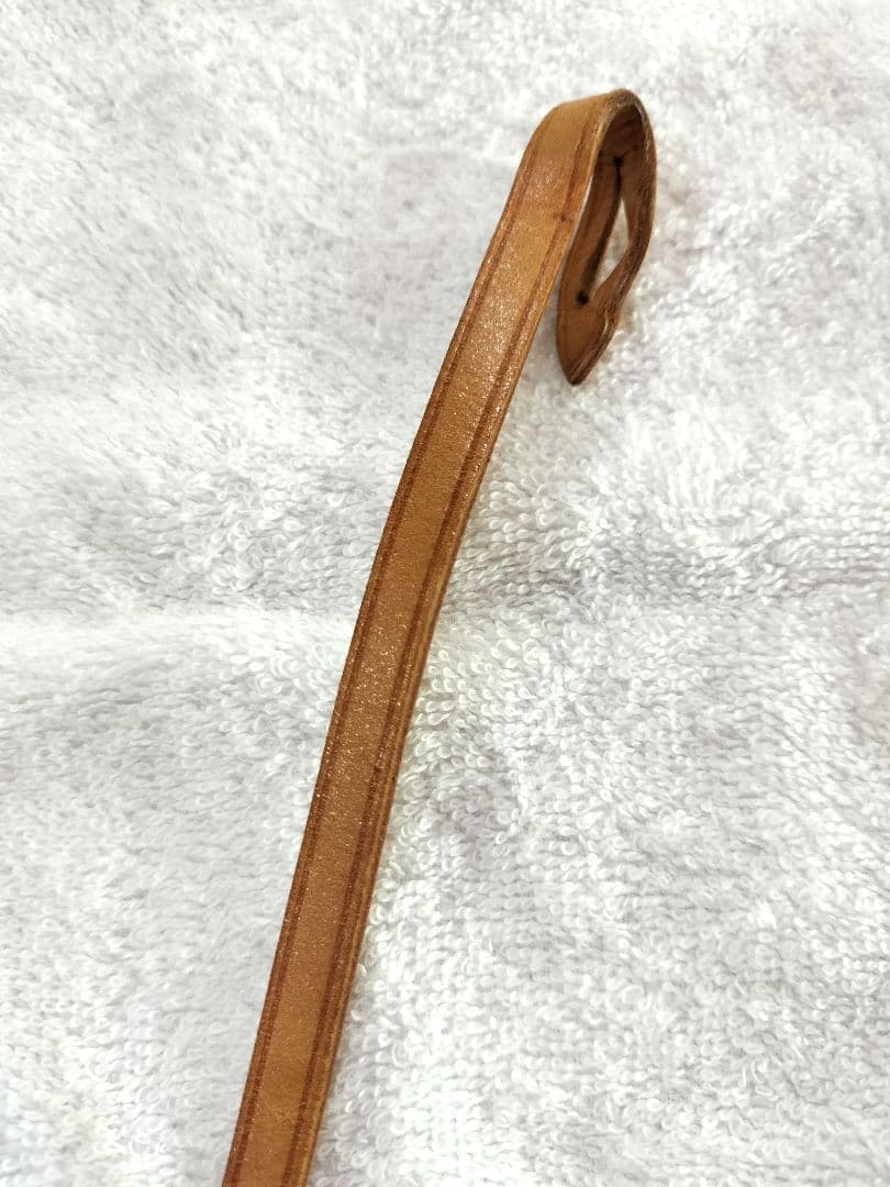 ☆正規品ルイヴィトン☆　アクセサリーポーチヌメ革ストラップ紐のみ