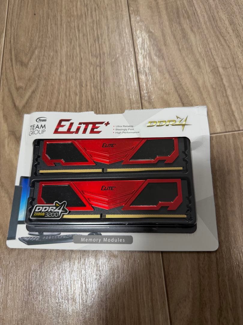 【中古】Team DDR4 3200MHz 16GB (8GBx2枚)