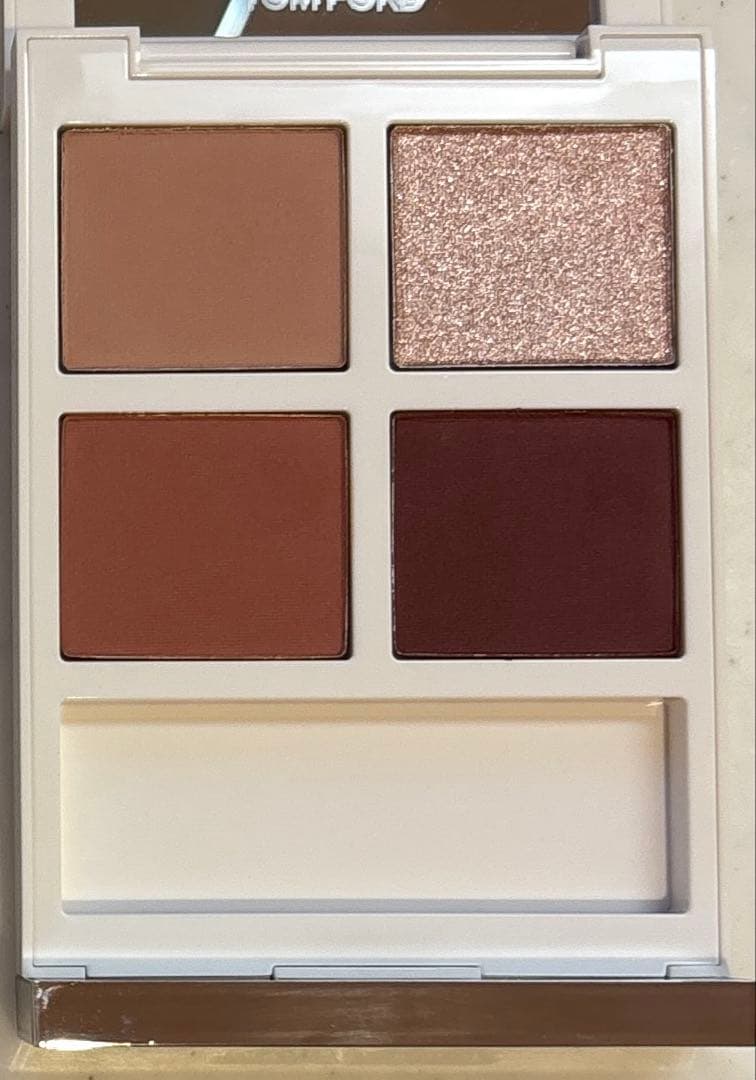 トムフォード　ソレイユアイカラークォード01SNシャレーミンク　1回使用のみ