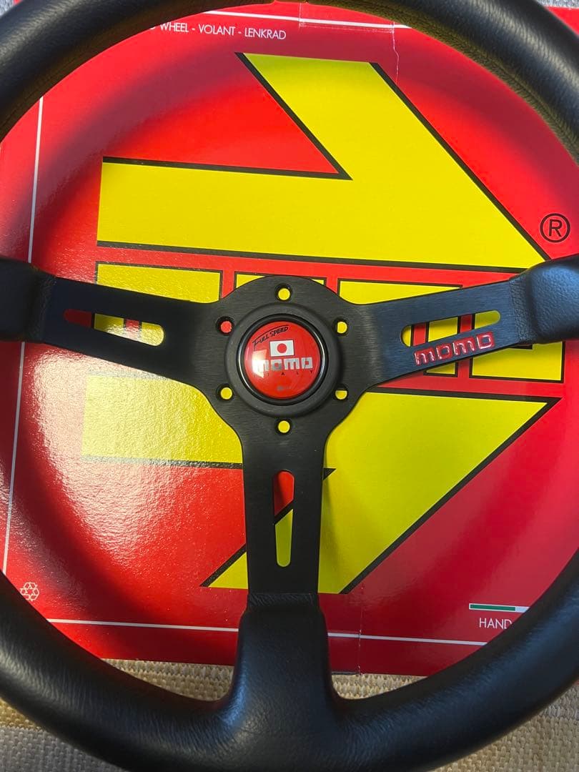 momo ステアリング FULL SPEED RED 35π(34.8ミリ)
